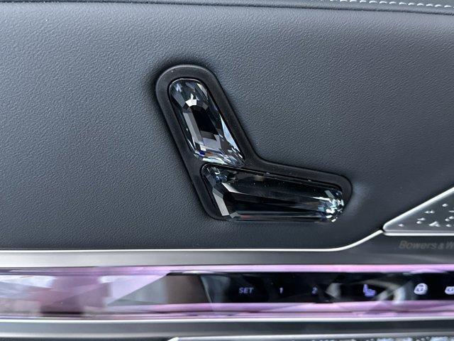 new 2025 BMW 760 car, priced at $151,100