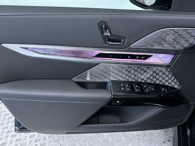 new 2025 BMW 760 car, priced at $151,100