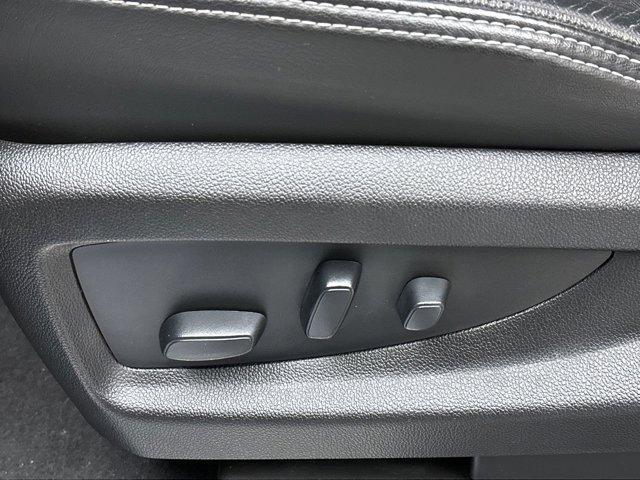 used 2019 GMC Yukon car, priced at $26,977