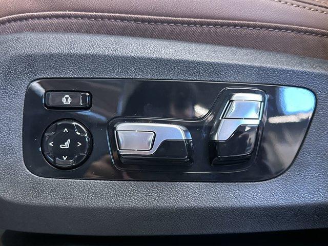 new 2026 BMW X7 car, priced at $92,965