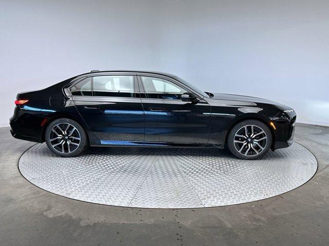 new 2025 BMW 760 car, priced at $132,675