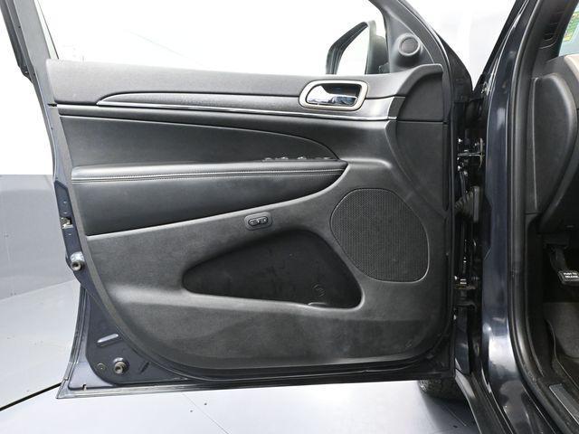 used 2015 Jeep Grand Cherokee car, priced at $13,799