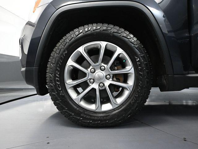 used 2015 Jeep Grand Cherokee car, priced at $13,799