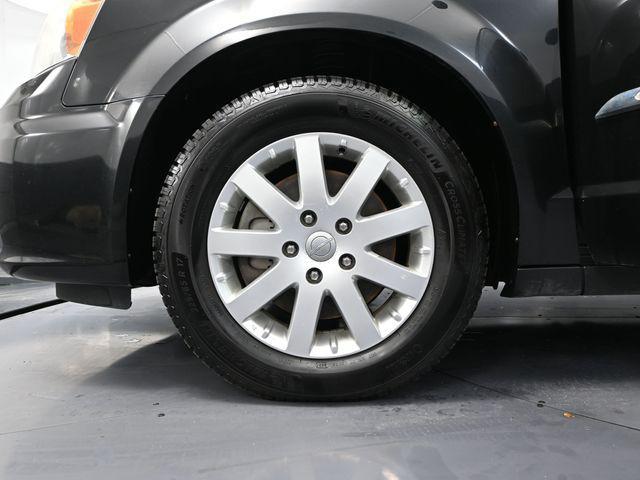 used 2014 Chrysler Town & Country car, priced at $5,999