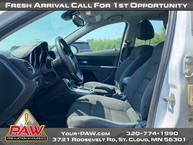 used 2014 Chevrolet Cruze car, priced at $6,500