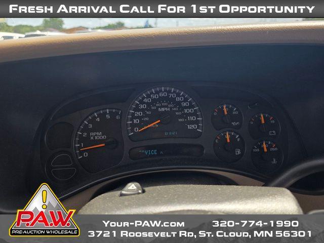 used 2004 Chevrolet Suburban car, priced at $4,999