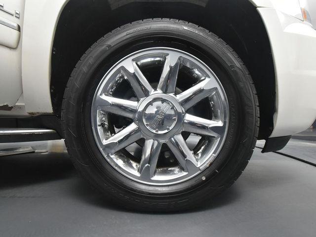 used 2011 GMC Yukon XL car, priced at $8,500