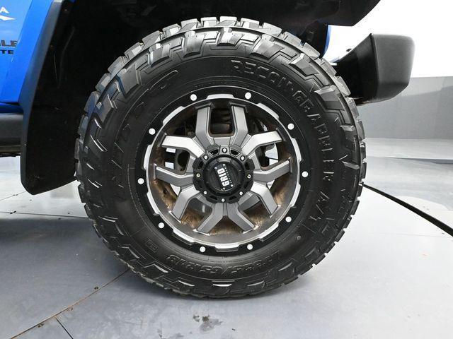 used 2014 Jeep Wrangler Unlimited car, priced at $15,999