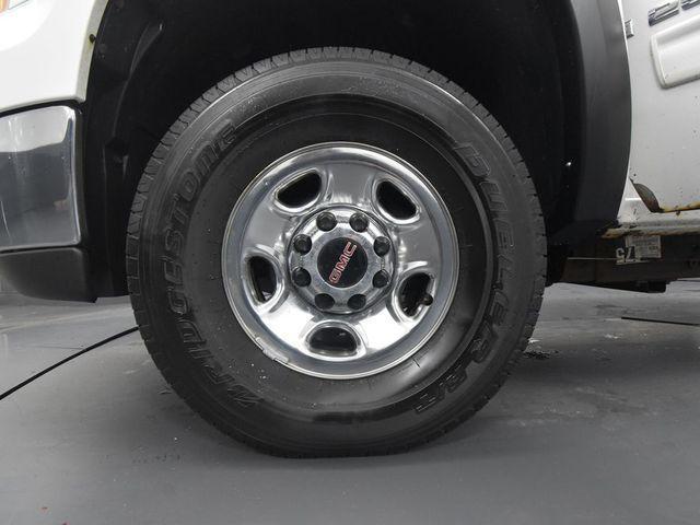used 2009 GMC Sierra 2500 car, priced at $7,750