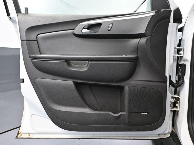 used 2010 Chevrolet Traverse car, priced at $4,499