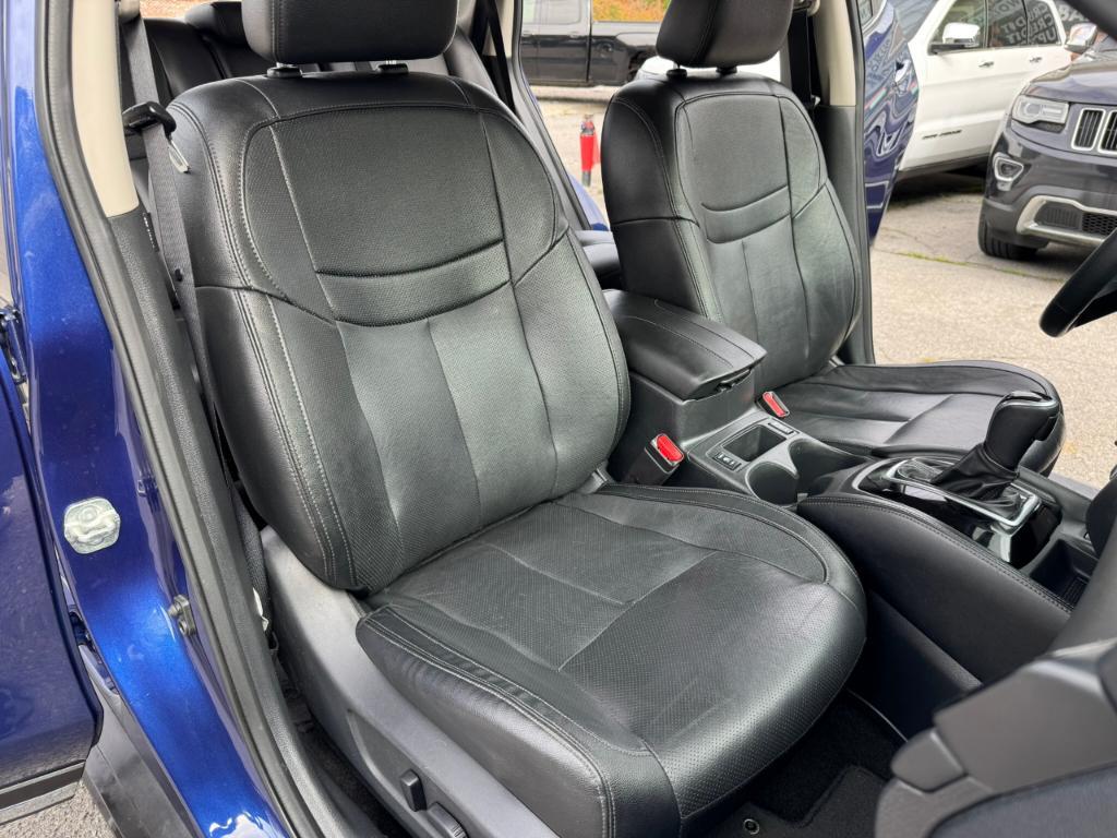 used 2020 Nissan Rogue car, priced at $12,499