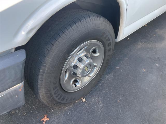 used 2008 Chevrolet Express 2500 car, priced at $12,995