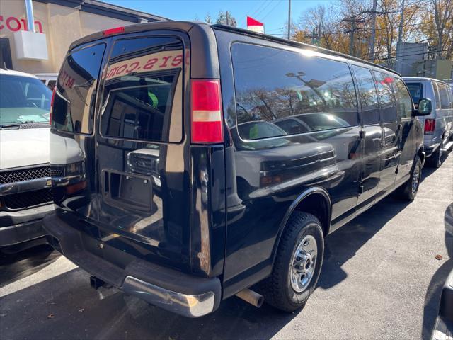 used 2006 GMC Savana 3500 car, priced at $15,500