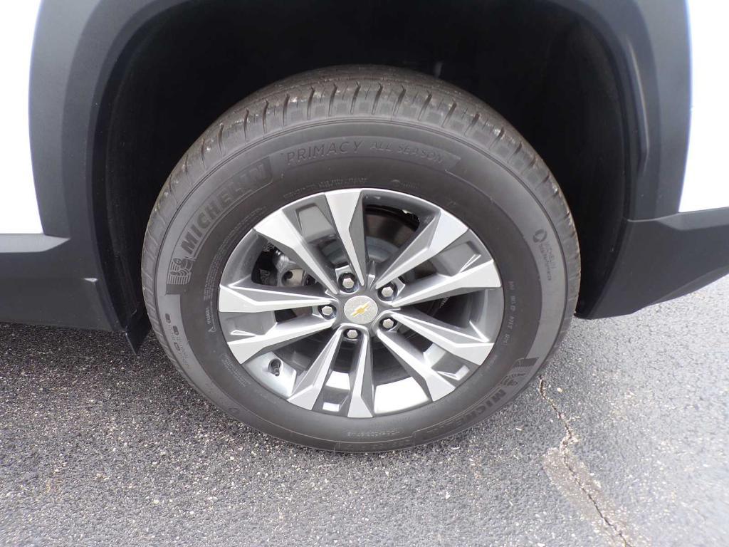 new 2026 Chevrolet Equinox car, priced at $32,769