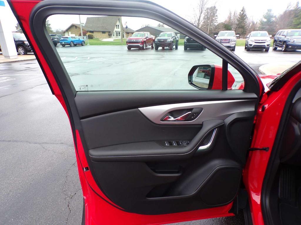 new 2025 Chevrolet Blazer car, priced at $38,764