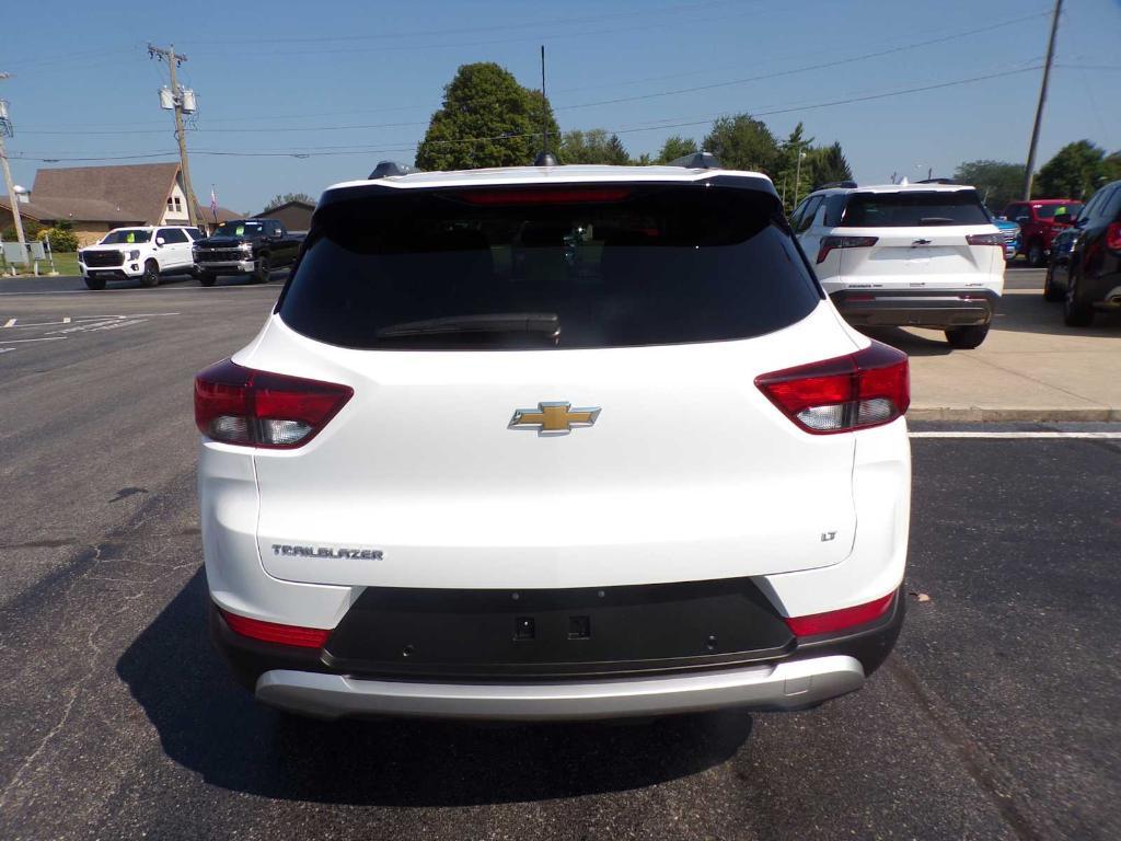 used 2025 Chevrolet TrailBlazer car, priced at $26,977