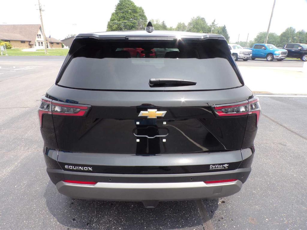 new 2026 Chevrolet Equinox car, priced at $29,679