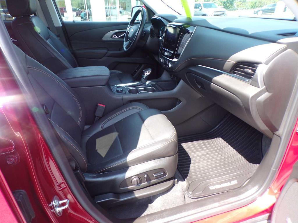 used 2021 Chevrolet Traverse car, priced at $28,944