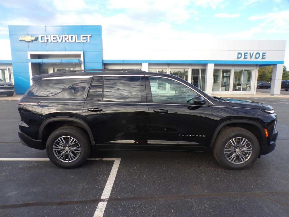 new 2024 Chevrolet Traverse car, priced at $39,203