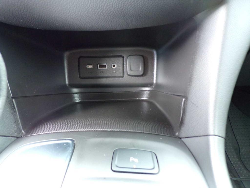 used 2024 Chevrolet Equinox car, priced at $24,944