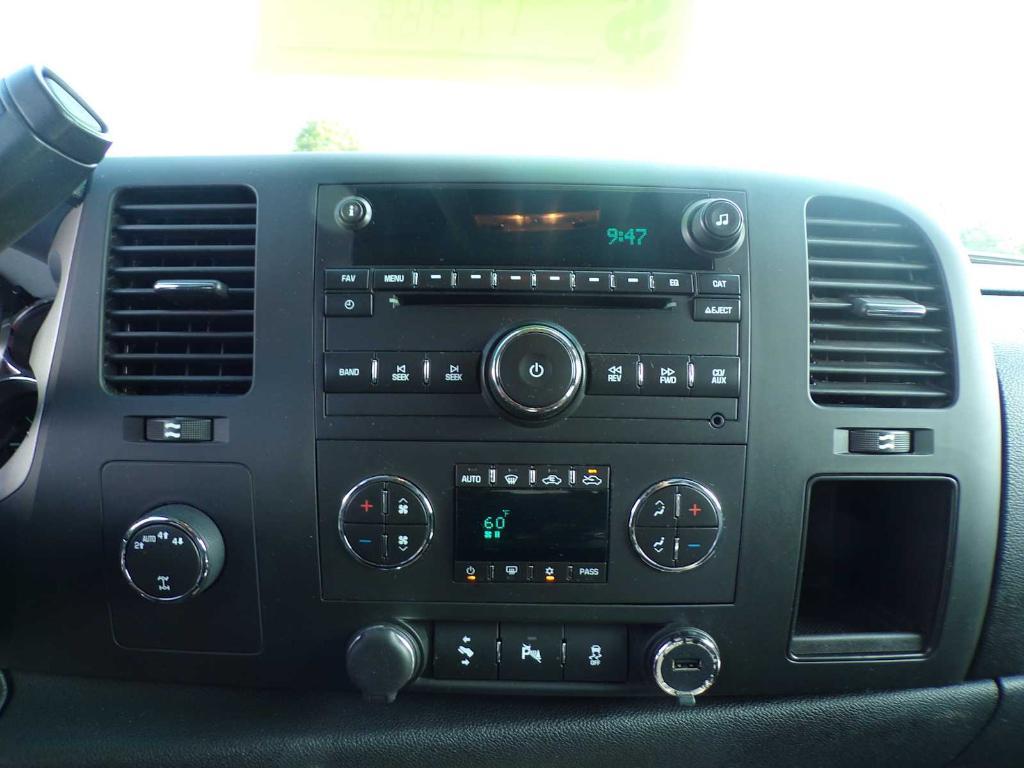 used 2013 Chevrolet Silverado 1500 car, priced at $17,988
