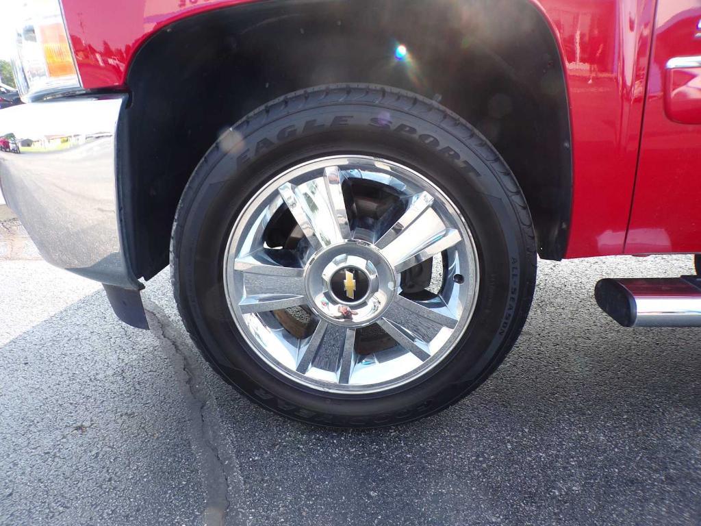used 2013 Chevrolet Silverado 1500 car, priced at $17,988