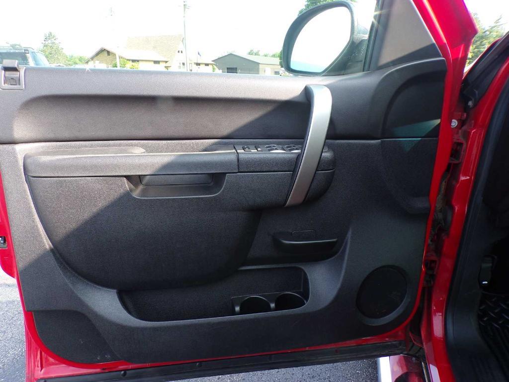 used 2013 Chevrolet Silverado 1500 car, priced at $17,988