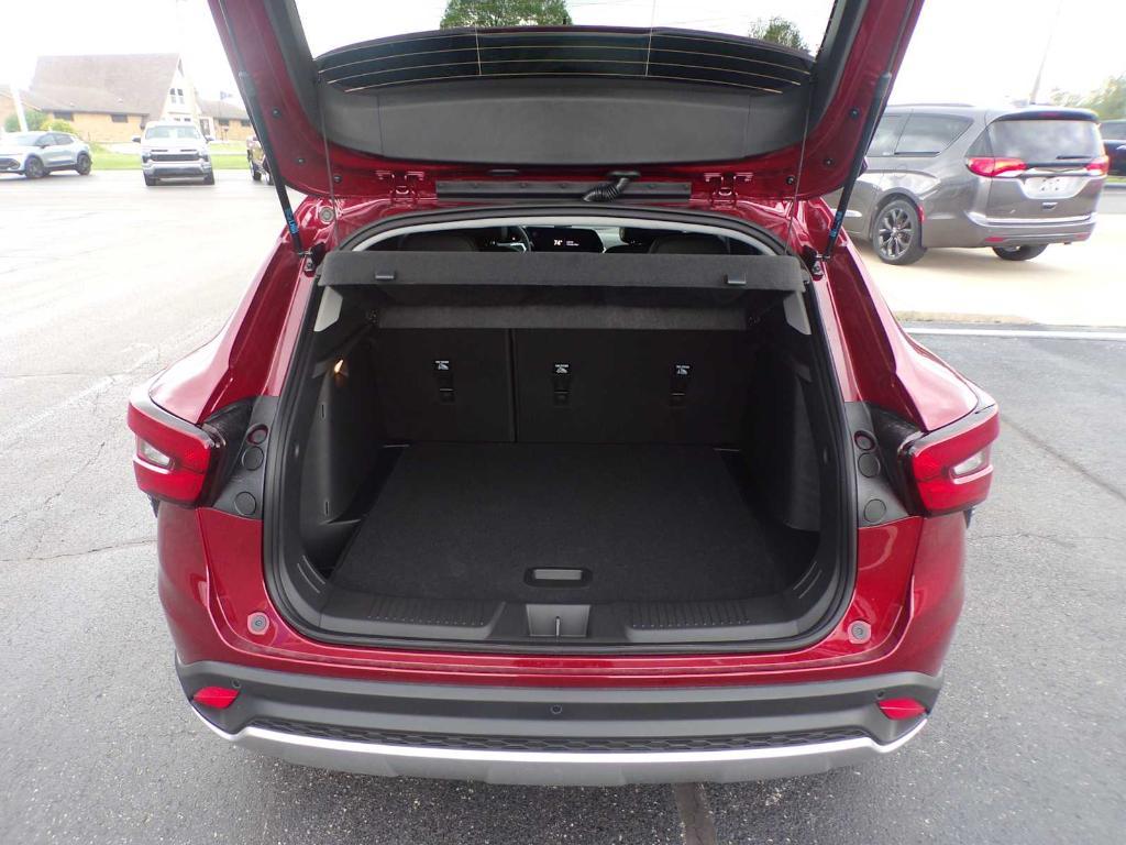 new 2025 Chevrolet Trax car, priced at $23,917