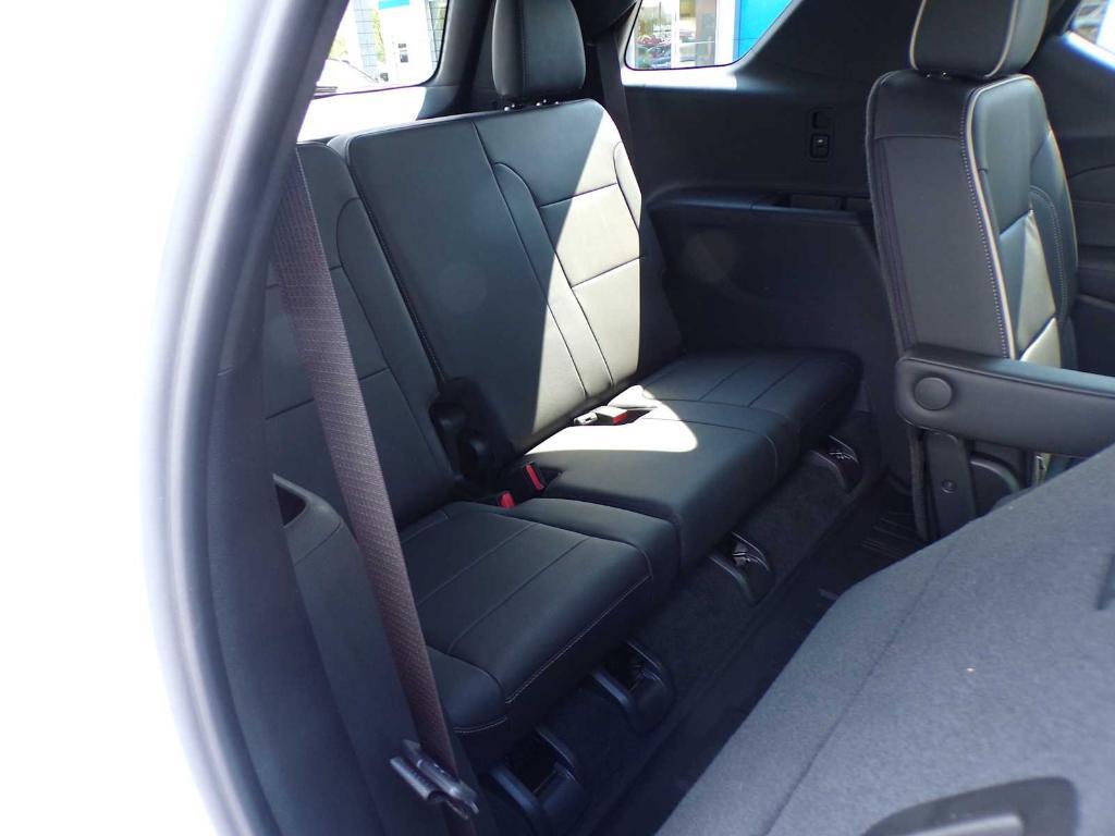 used 2023 Chevrolet Traverse car, priced at $42,981