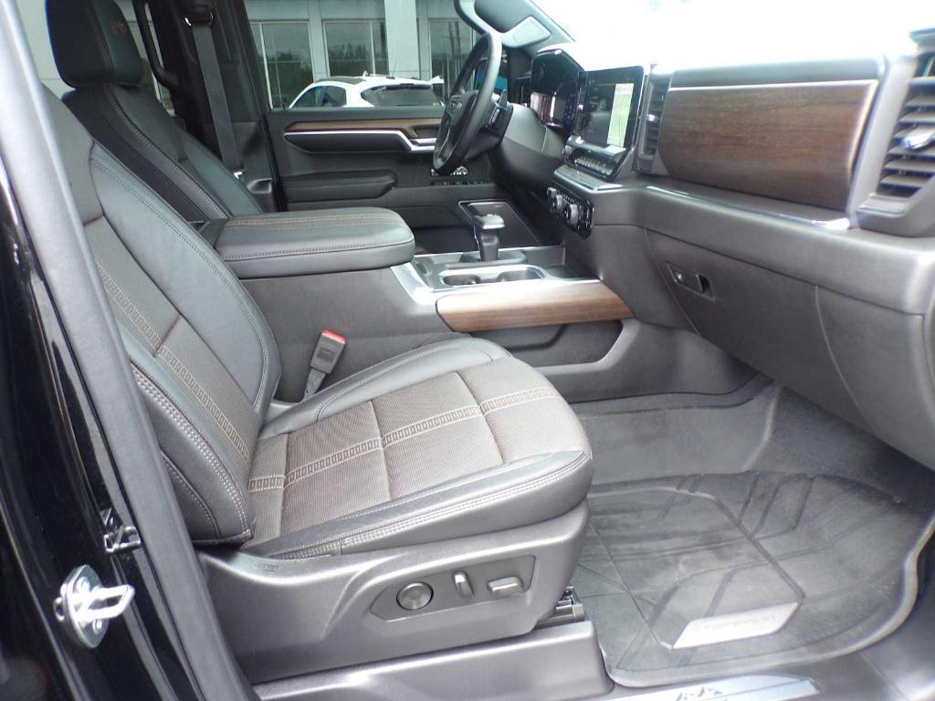 used 2024 Chevrolet Silverado 1500 car, priced at $61,522
