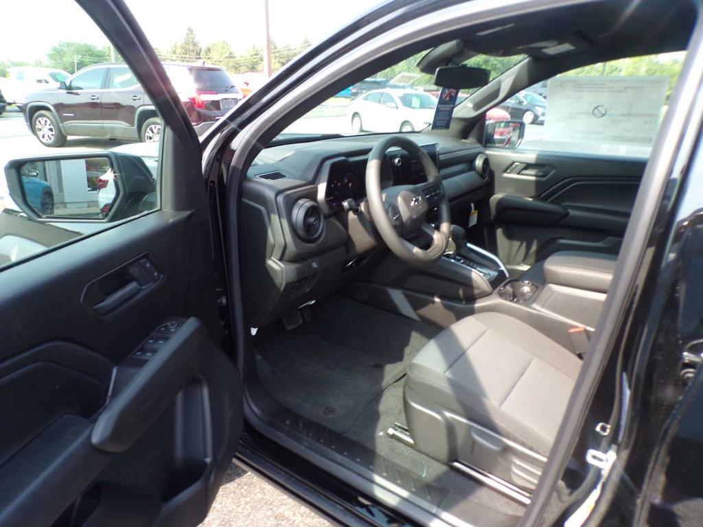 new 2025 Chevrolet Colorado car, priced at $38,952