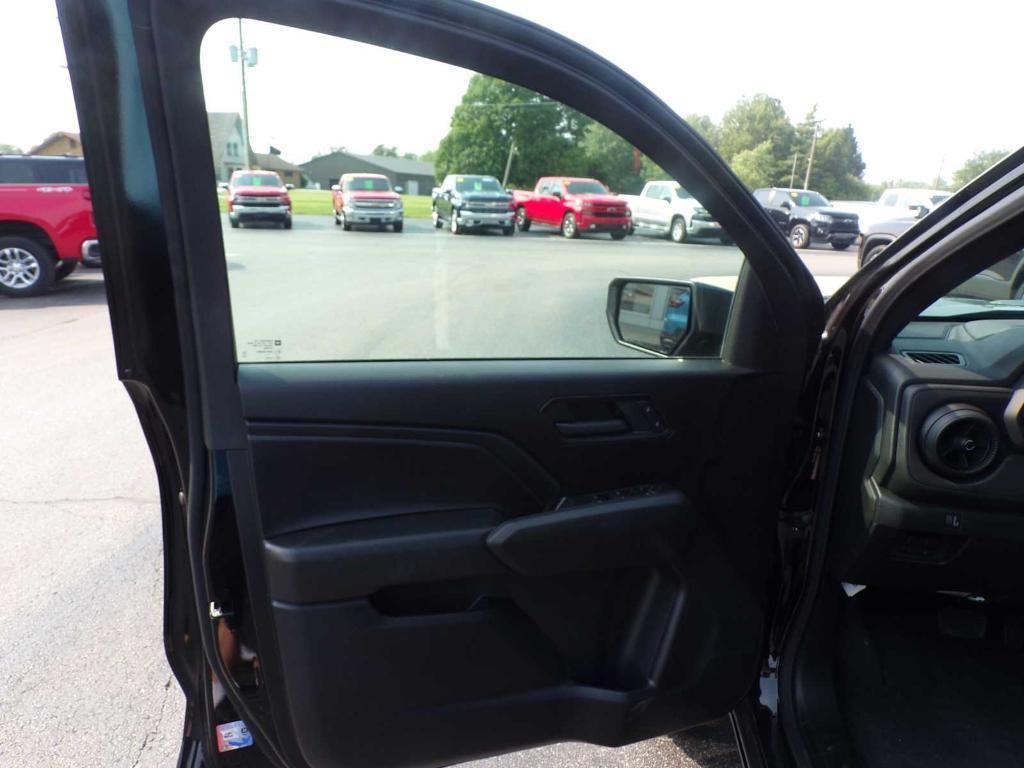 new 2025 Chevrolet Colorado car, priced at $38,952