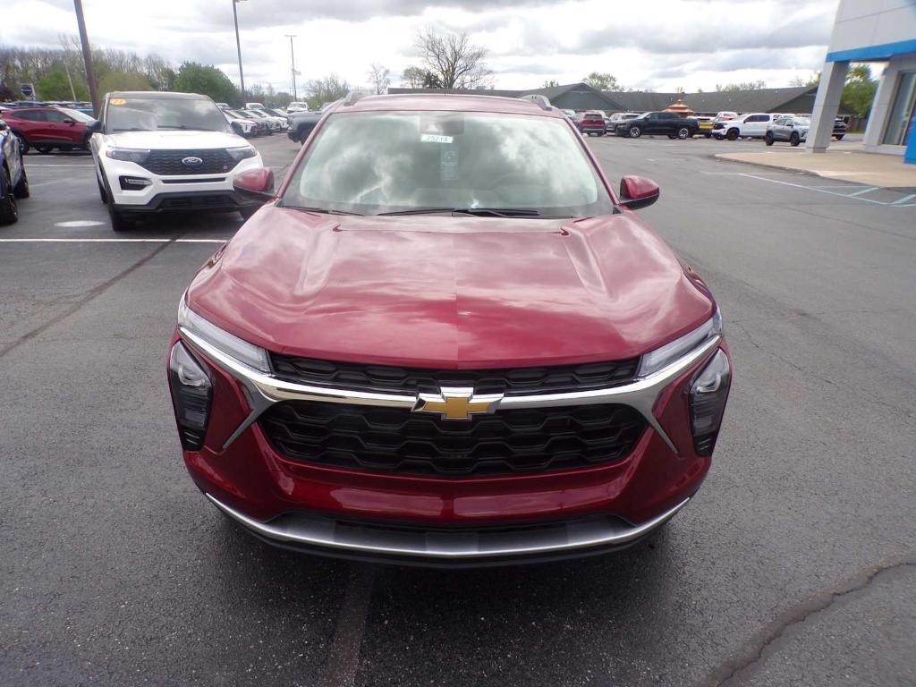 new 2025 Chevrolet Trax car, priced at $23,917