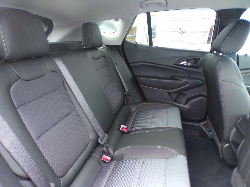 new 2025 Chevrolet Trax car, priced at $23,917