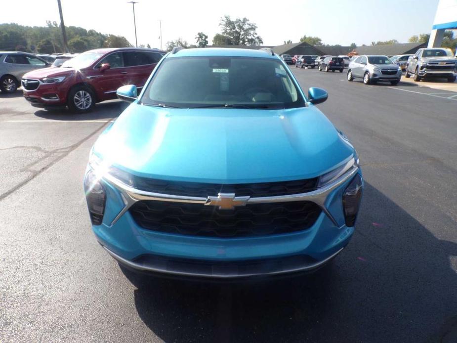 new 2025 Chevrolet Trax car, priced at $23,777