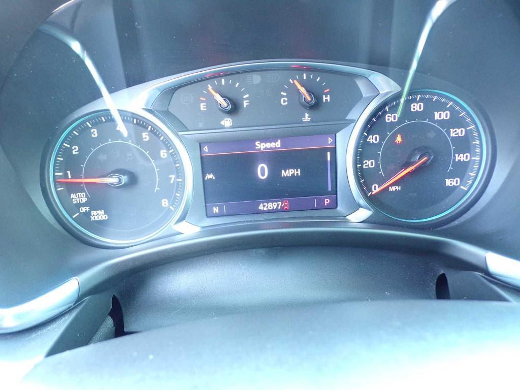 used 2022 Chevrolet Equinox car, priced at $24,988