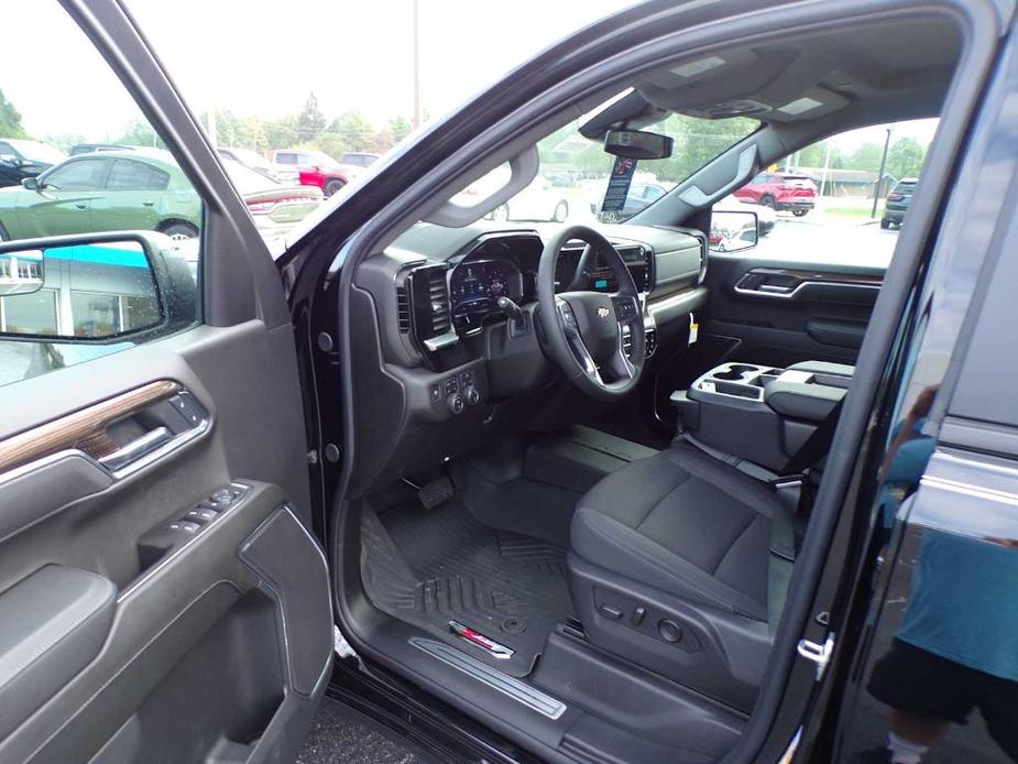 new 2025 Chevrolet Silverado 1500 car, priced at $60,500