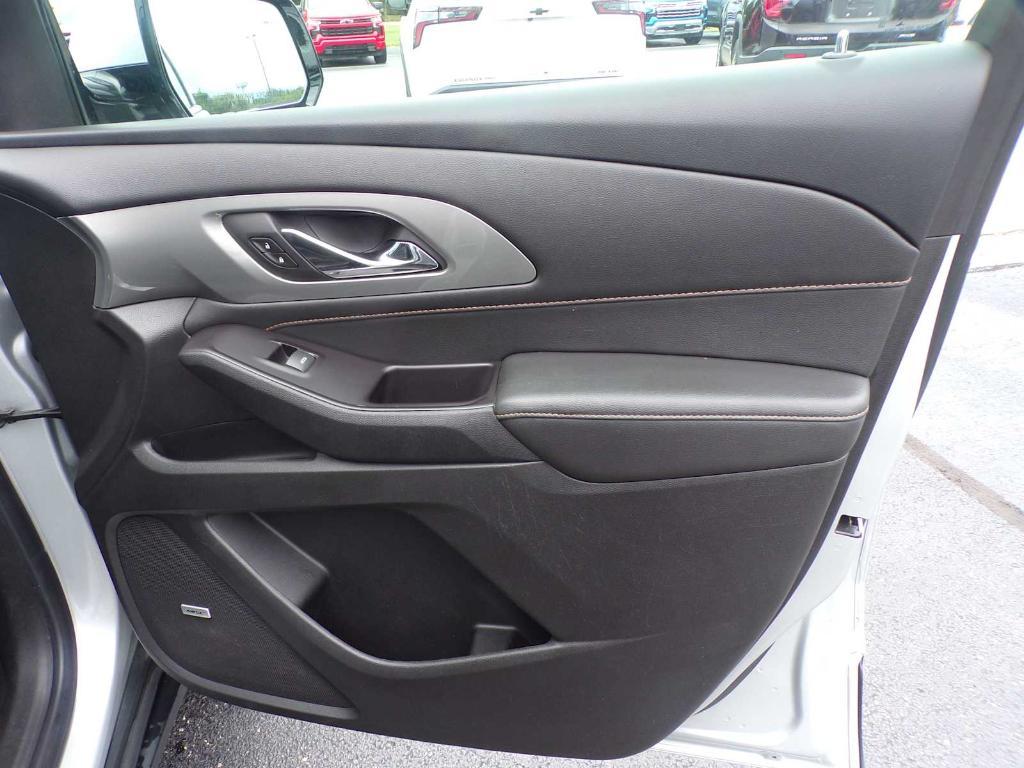 used 2020 Chevrolet Traverse car, priced at $23,988