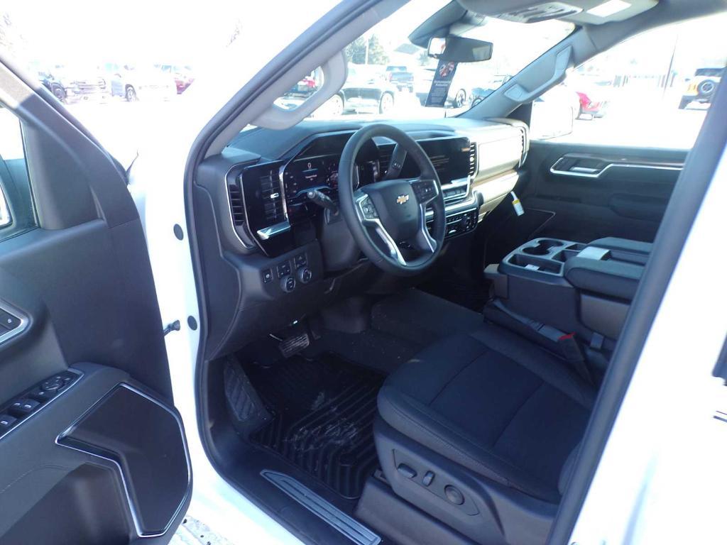 new 2025 Chevrolet Silverado 1500 car, priced at $47,365