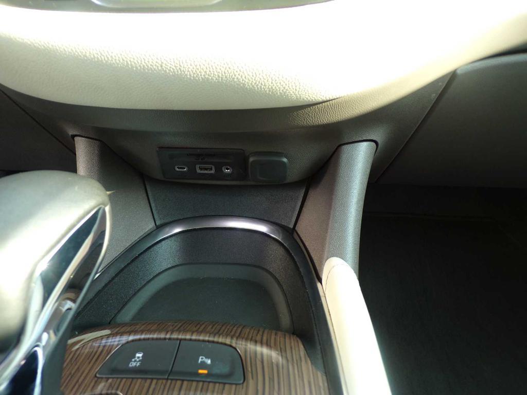 used 2024 Chevrolet Malibu car, priced at $27,977