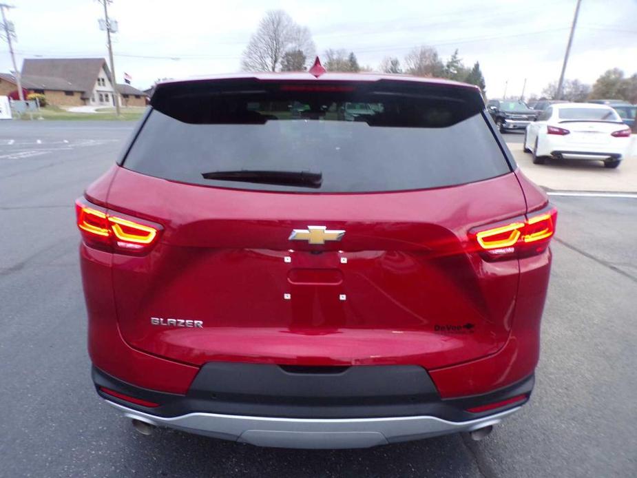 new 2025 Chevrolet Blazer car, priced at $35,392