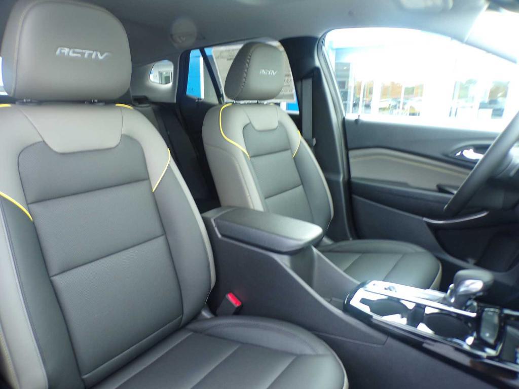 new 2025 Chevrolet Trax car, priced at $25,845