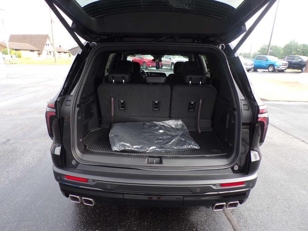 new 2025 Chevrolet Traverse car, priced at $42,377