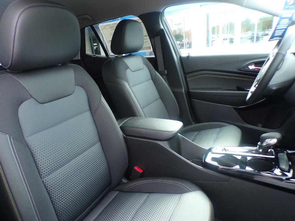new 2025 Chevrolet Trax car, priced at $23,223