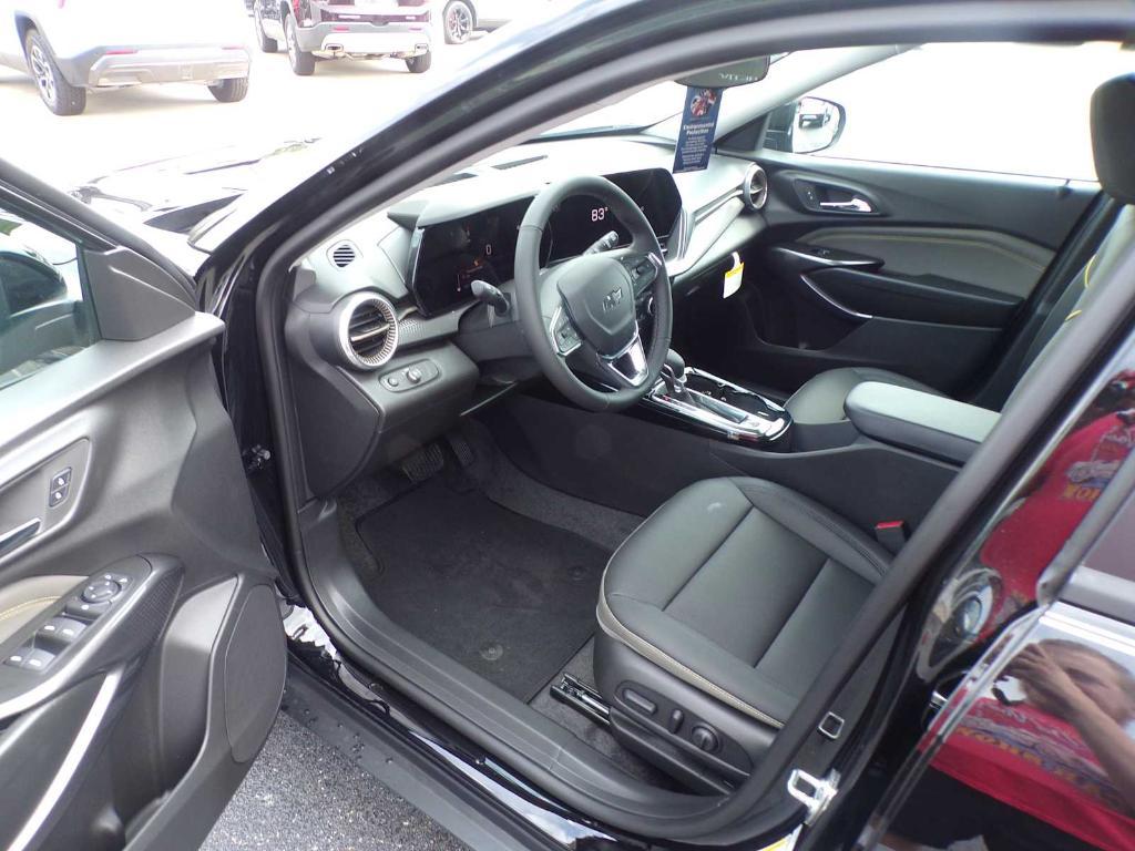 new 2025 Chevrolet Trax car, priced at $25,063