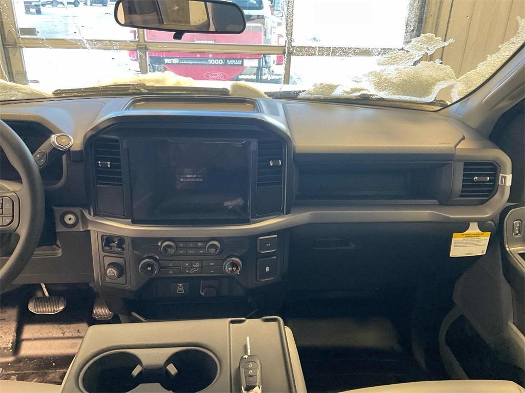 new 2025 Ford F-150 car, priced at $47,215