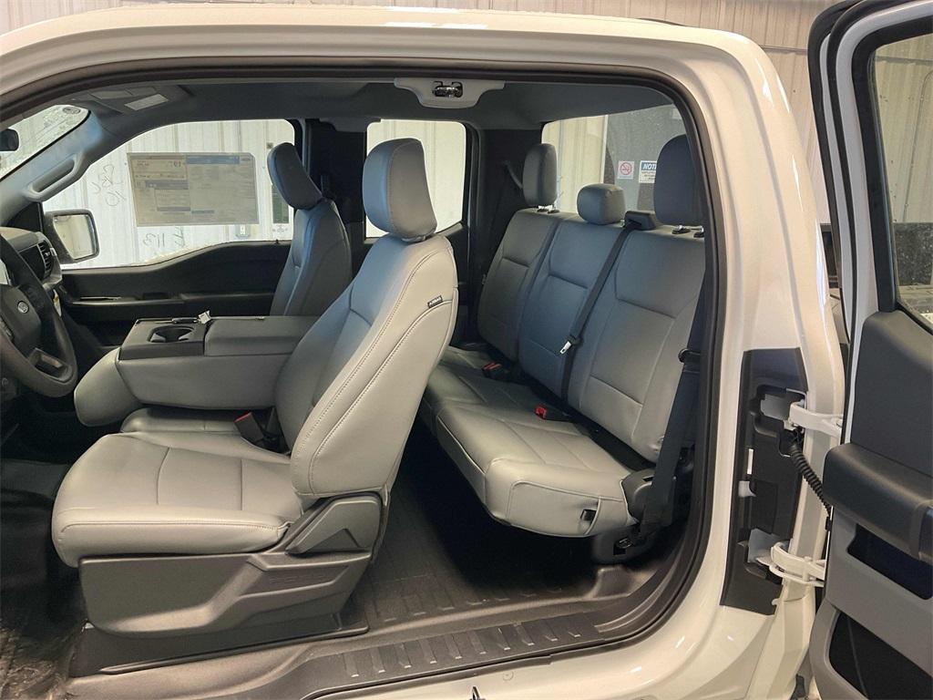 new 2025 Ford F-150 car, priced at $47,215