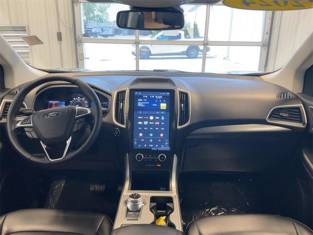 used 2024 Ford Edge car, priced at $25,950