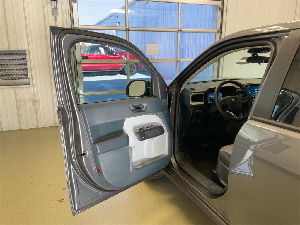 new 2025 Ford Maverick car, priced at $31,560