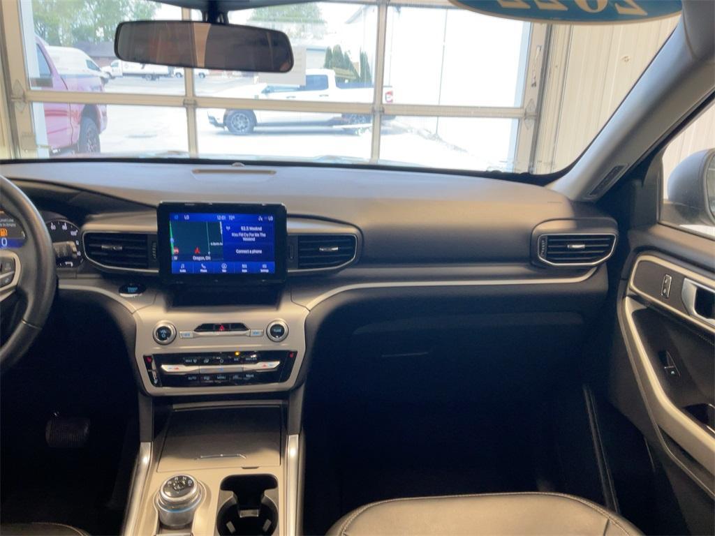 used 2022 Ford Explorer car, priced at $30,900